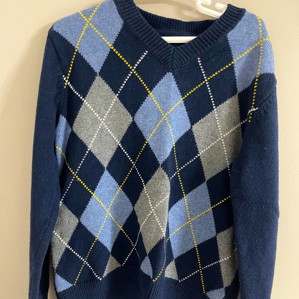 Gap V-neck argyle sweater